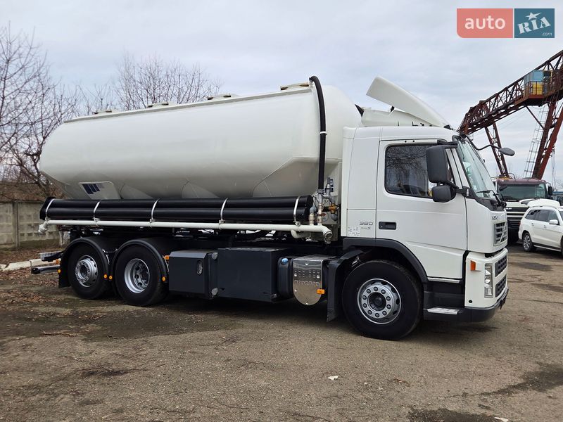 Кормовоз Volvo FM 9 2008 в Черновцах
