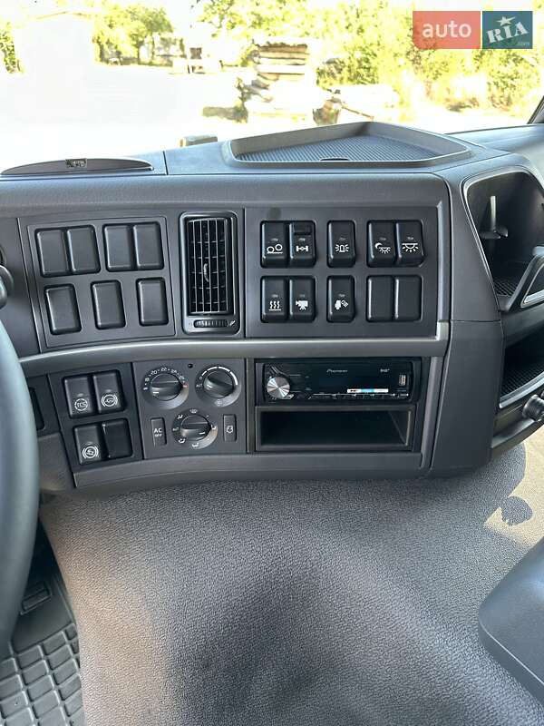 Кран-манипулятор Volvo FMX 11 2011 в Ужгороде