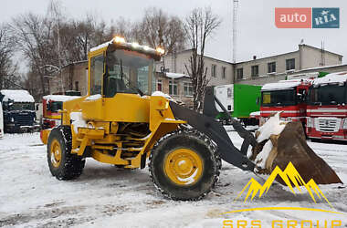 Фронтальный погрузчик Volvo L 120F 1998 в Киеве