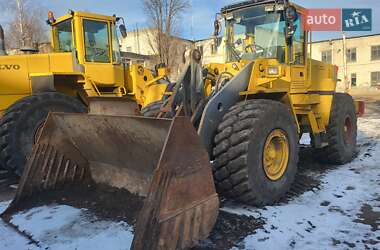 Фронтальный погрузчик Volvo L 120F 1998 в 