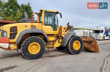 Фронтальный погрузчик Volvo L 120F 2020 в 