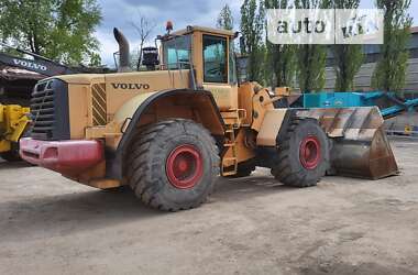 Фронтальный погрузчик Volvo L 180 2007 в Киеве