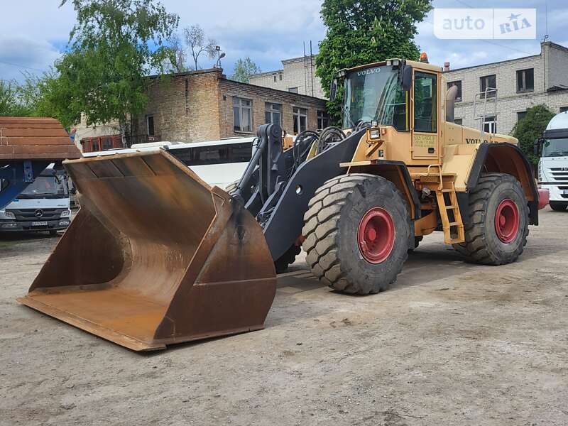 Фронтальный погрузчик Volvo L 180 2007 в Киеве