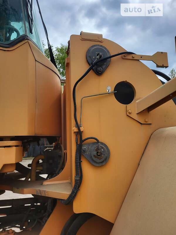 Фронтальный погрузчик Volvo L 180 2007 в Киеве