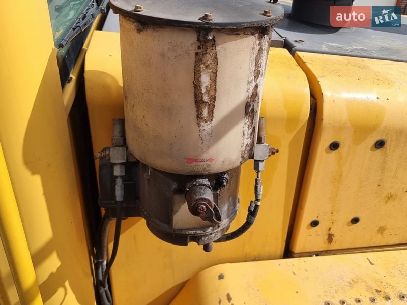 Фронтальні навантажувачі Volvo L 180 2006 в Одесі