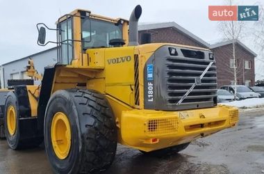 Фронтальні навантажувачі Volvo L 180 2010 в Одесі
