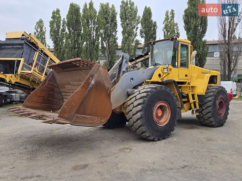 Фронтальный погрузчик Volvo L 220E 2005 в Киеве фото 7 Фронтальный погрузчик Volvo L 220E 2005 в Киеве