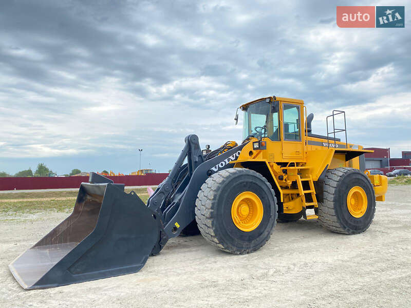 Фронтальный погрузчик Volvo L 220G 1998 в 