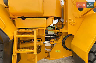 Фронтальный погрузчик Volvo L 220G 1998 в 