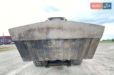 Фронтальный погрузчик Volvo L 220G 1998 в 