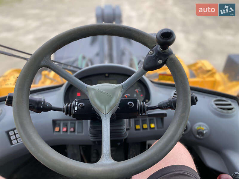 Фронтальный погрузчик Volvo L 220G 1998 в Львове фото 54 Фронтальный погрузчик Volvo L 220G 1998 в Львове