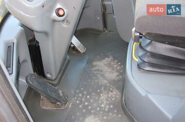 Фронтальный погрузчик Volvo L30B 2002 в 