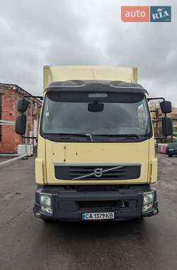 Грузовой фургон Volvo NH 12 2012 в Умани