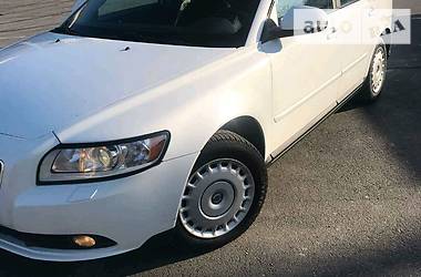Седан Volvo S40 2010 в 