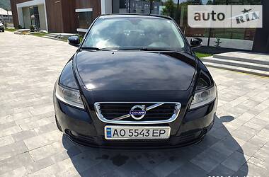 Седан Volvo S40 2011 в Тячеве