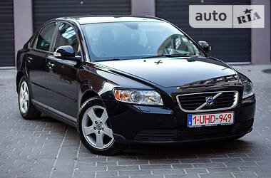 Седан Volvo S40 2010 в Стрые