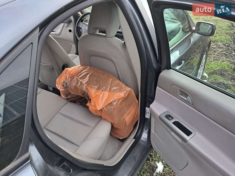 Седан Volvo S40 2005 в Каменец-Подольском фото 6 Седан Volvo S40 2005 в Каменец-Подольском