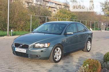 Седан Volvo S40 2004 в Берегово