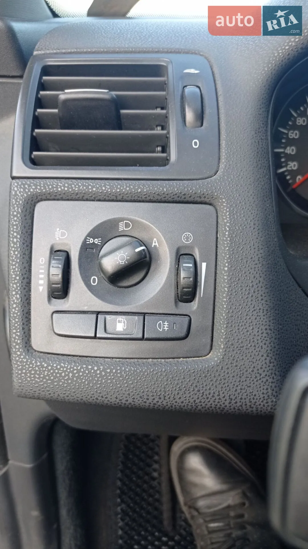 2011 Volvo S40 - мініатюра 6