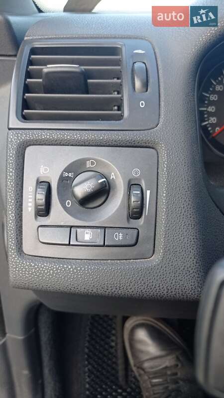 Седан Volvo S40 2011 в Львове