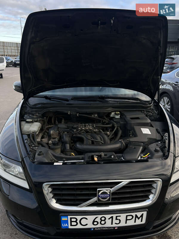 Седан Volvo S40 2009 в Львове