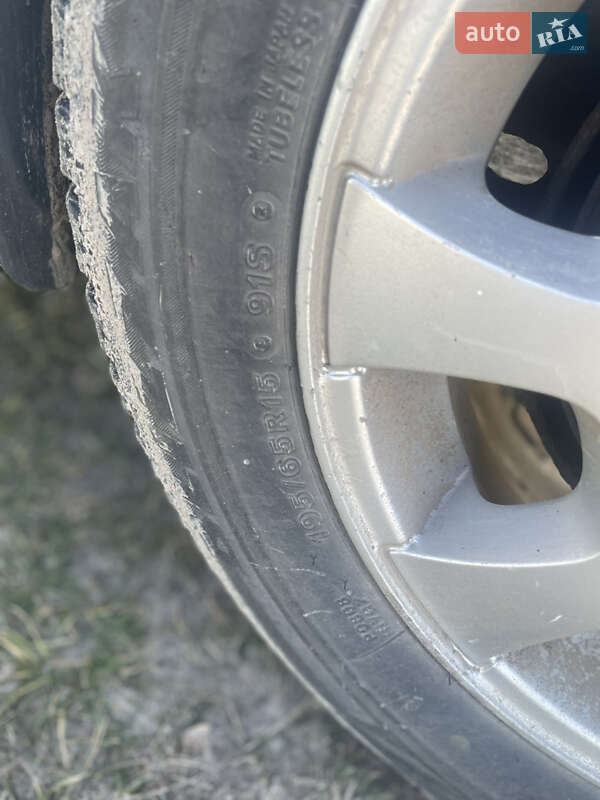 Седан Volvo S40 2003 в Ровно