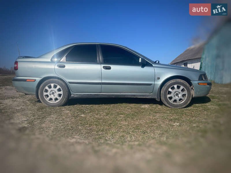 Седан Volvo S40 2003 в Ровно
