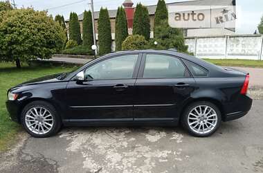 Седан Volvo S40 2010 в Болехове