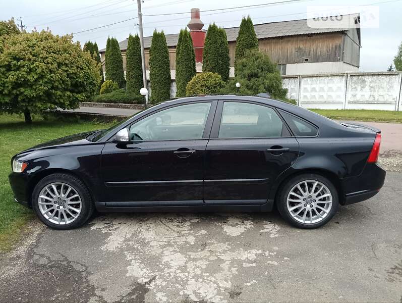 Седан Volvo S40 2010 в Болехові