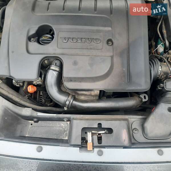 Седан Volvo S40 2009 в Чернівцях