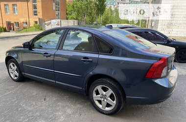 Седан Volvo S40 2009 в Сумах