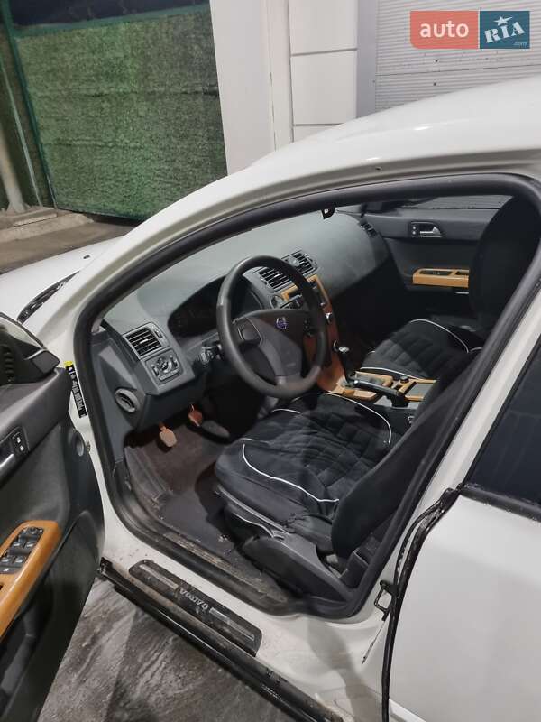 Седан Volvo S40 2009 в Киеве