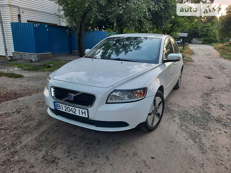 Седан Volvo S40 2009 в Полтаві