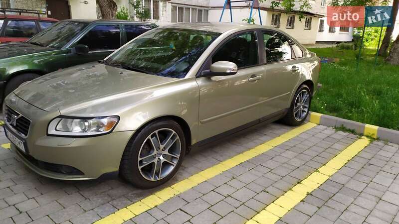 Седан Volvo S40 2007 в Львові