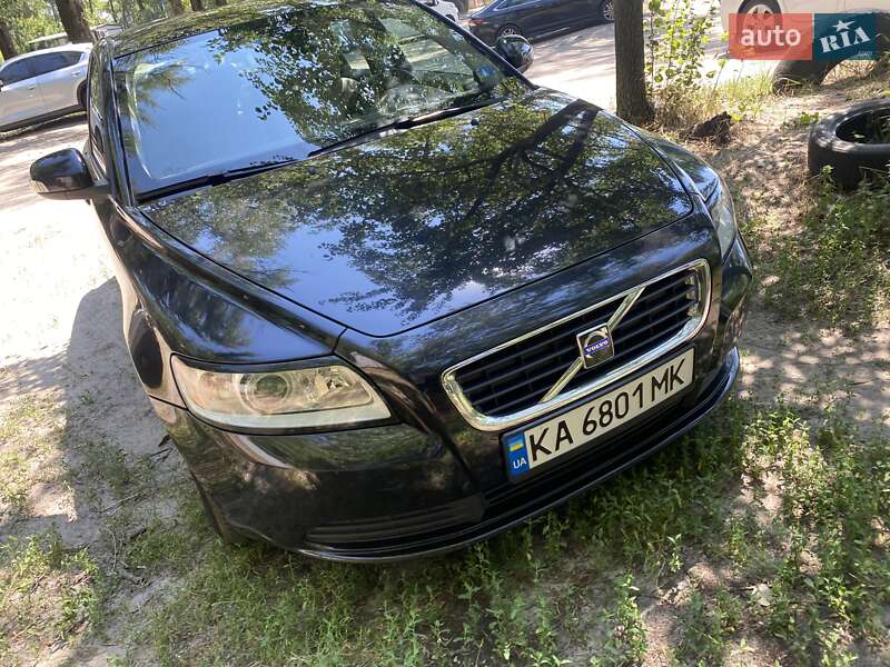 Седан Volvo S40 2009 в Киеве
