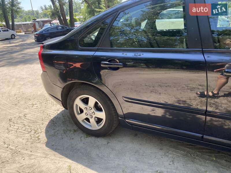 Седан Volvo S40 2009 в Киеве