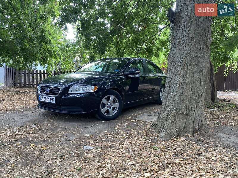 Седан Volvo S40 2009 в Киеве