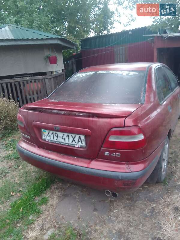 Седан Volvo S40 2000 в Бахмаче