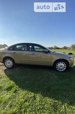 Седан Volvo S40 2007 в Дрогобыче