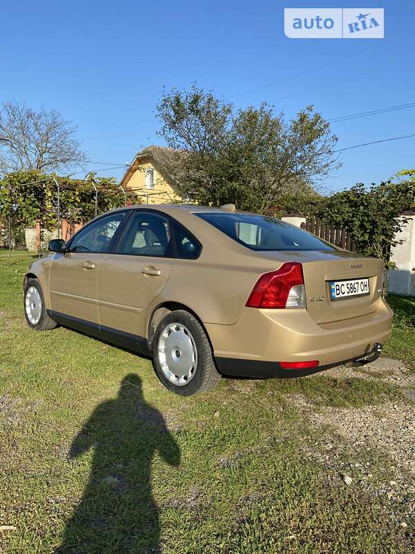 Седан Volvo S40 2007 в Дрогобыче