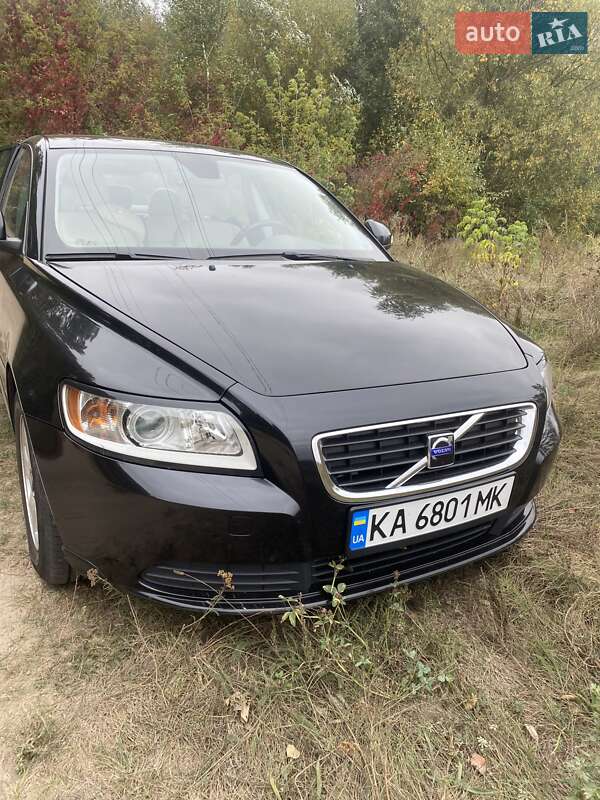 Седан Volvo S40 2009 в Киеве
