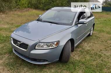 Седан Volvo S40 2008 в Золотоноші