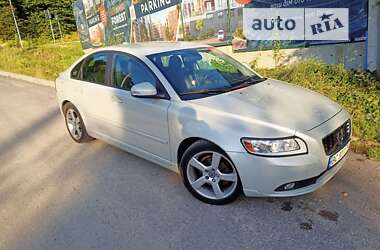 Седан Volvo S40 2011 в Львові