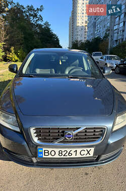 Седан Volvo S40 2010 в Киеве