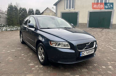 Седан Volvo S40 2010 в Золочеве