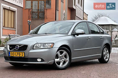 Седан Volvo S40 2011 в Стрию