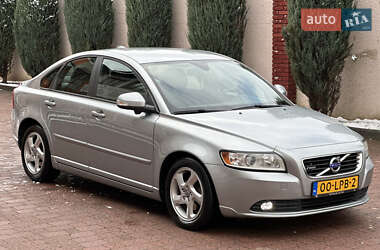 Седан Volvo S40 2011 в Стрые