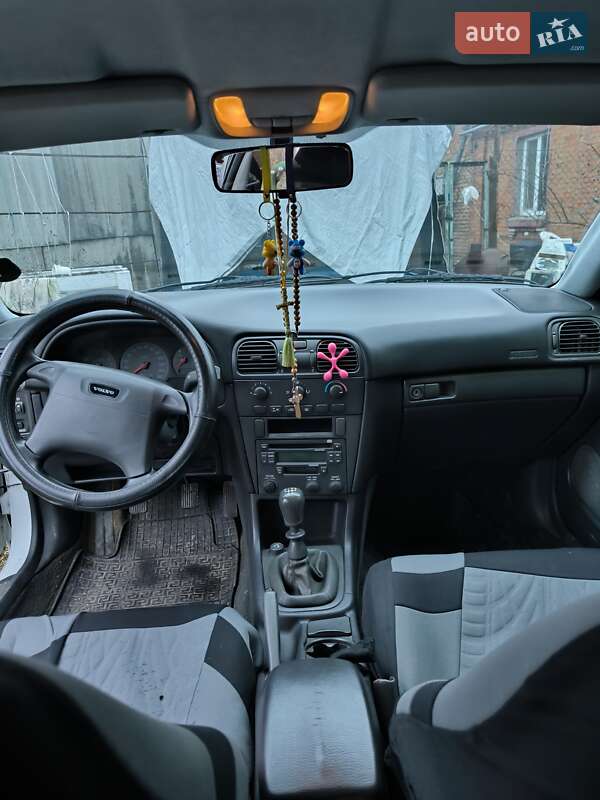 Седан Volvo S40 2002 в Хмельницком