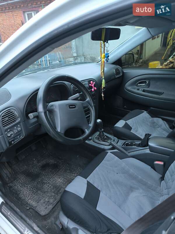 Седан Volvo S40 2002 в Хмельницком