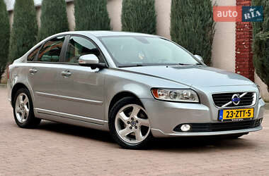 Седан Volvo S40 2011 в Стрые